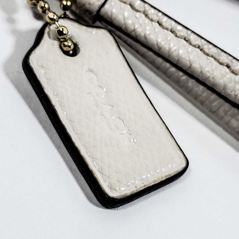 Coach Corner Zip Wristlet In Signature Ivory White Canvas - Picture 4 of 7